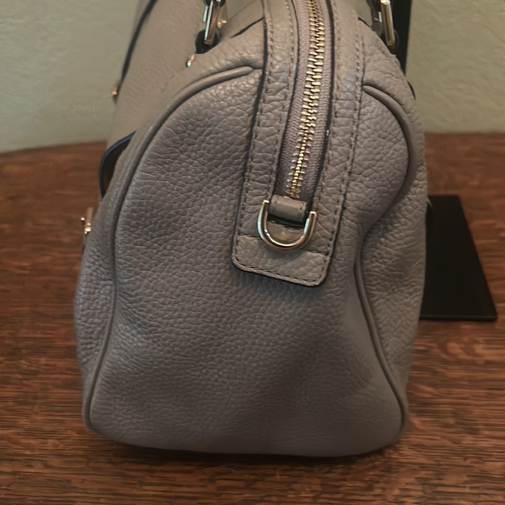 Michael Michael Kors Bedford Leather Medium Top Zip Satchel Crossbody - Picture 4 of 16